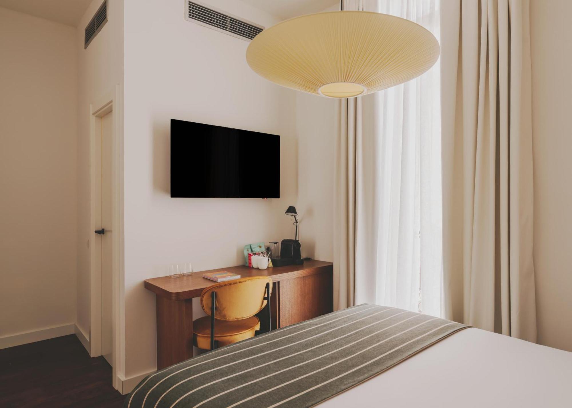 Hotel Regina Barcelona Ngoại thất bức ảnh
