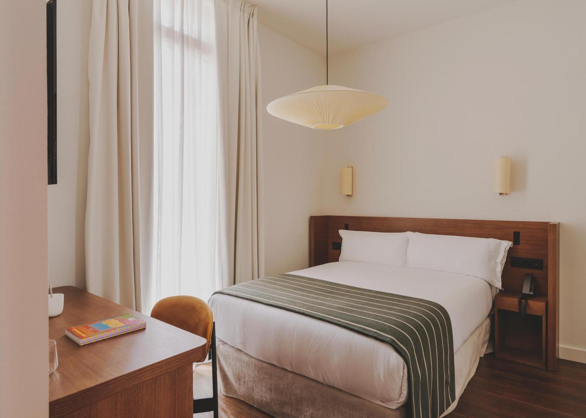 Hotel Regina Barcelona Ngoại thất bức ảnh