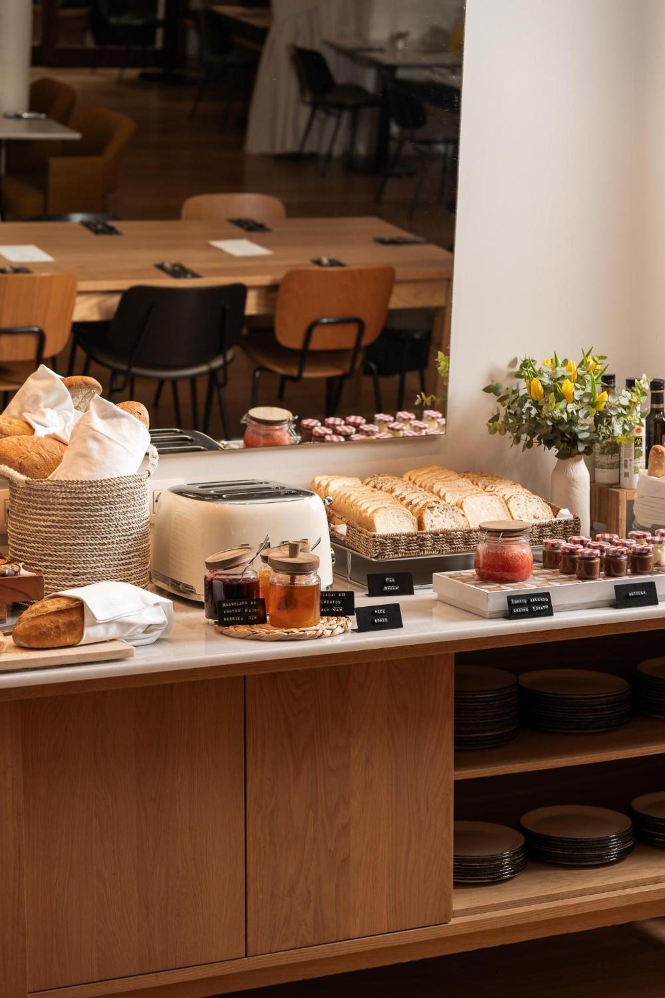 Hotel Regina Barcelona Ngoại thất bức ảnh